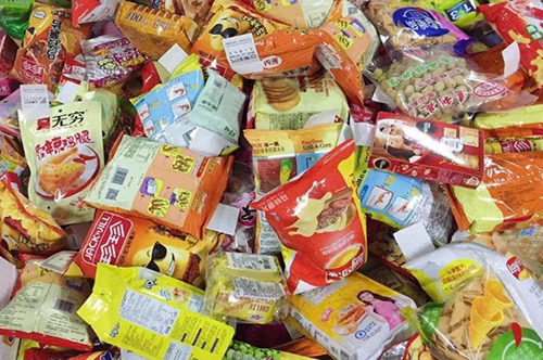 零食店加盟哪家好，小丫丫食品品牌值得关注