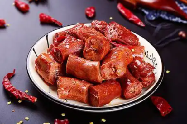 麻辣哈哈零食加盟电话是多少?全面扶持多途径沟通
