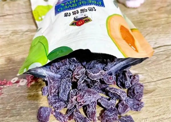 馋嘴格格零食铺加盟费多少钱？轻松开启美味事业的第一步
